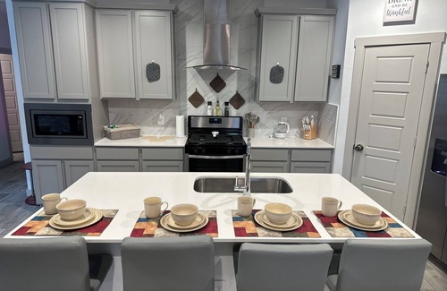 Southeast Houston House | Escape to Paradise near The Medical Center