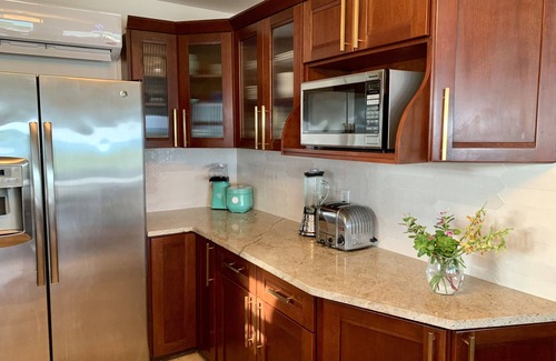 Great Exuma House | Escape to Paradise On Tar Bay, 2 person Kayak and 2 Paddle Boards included!
