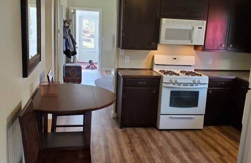 South Haven Cottage | Escape to South Haven's charm, steps away from Lake Michigan & North Beach
