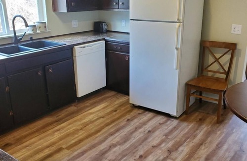 South Haven Cottage | Escape to South Haven's charm, steps away from Lake Michigan & North Beach