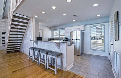 Gulf Shores House | Escape to Sun Dreams 1 Your Perfect Gulf Shores Getaway Direct Gulf Front by Prickett Properties