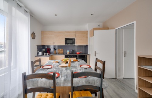 Saint-Guenole Apartment | Escape to the Bigouden region with Hoomy