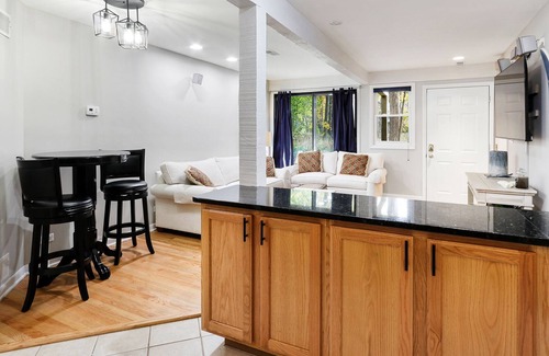 Fontana Condo | Escape to the Lake- Updated Abbey Springs Condo w/ Golf Cart!