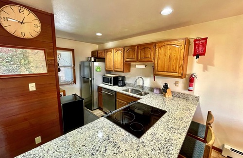 Wildernest Condo | *Escape to the Mountains* Make Memories With Your Friends & Family at Snowscape