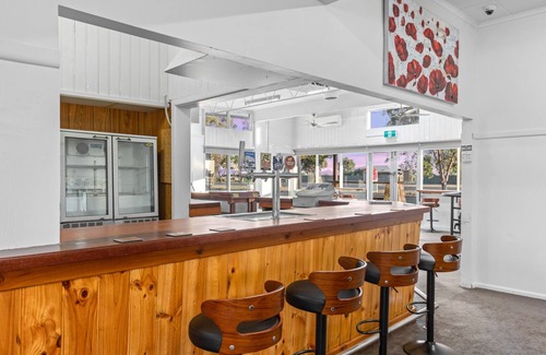 Torrumbarry House | Escape to Torrumbarry's Hidden Gem and Make Memories by the Murray! Sleeps 20+