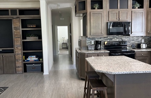 Chelan Cottage | Escape to Tranquility: Book Your Perfect Chelan Getaway, Minutes from StateParks