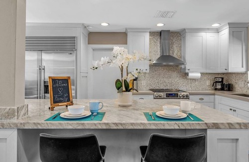Lauderdale-by-the-Sea House | Escape to a modern 3 Bedroom retreat just minutes away from the most amazing beach in South Florida