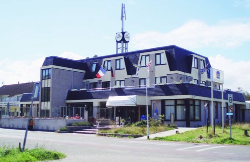 Nieuwvliet Hotel | Escape to Your Beachside Haven – Classic Room Close to Groede Zeeland Strand