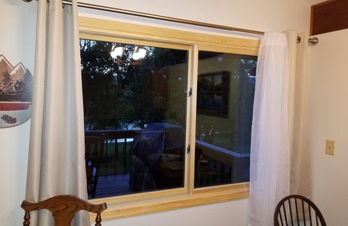 Shenandoah Cottage | Escape to your cozy 2-bed 2-bath river front cottage near Shenandoah Natl Park