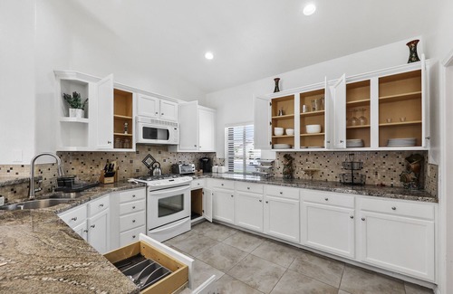 Thousand Palms House | Escape to your Desert Hideaway! nRVC-1541