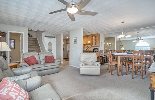 Northeast Virginia Beach Condo | Escape to Your “Virginia Beach Retreat”
