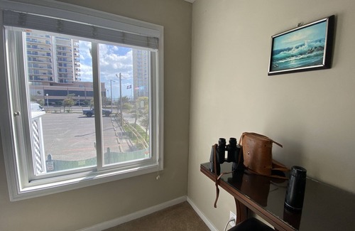 Northeast Virginia Beach Condo | Escape to Your “Virginia Beach Retreat”