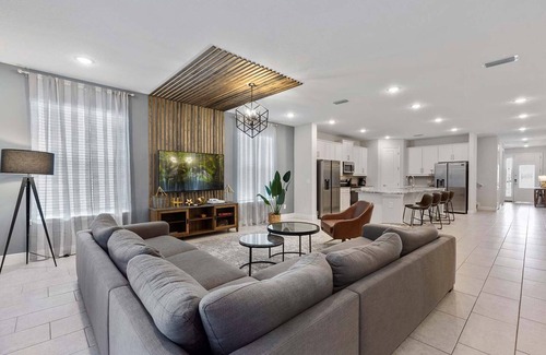 West Kissimmee Villa | Escape & Unwind at Paradise Retreat, Orlando Villa 1000