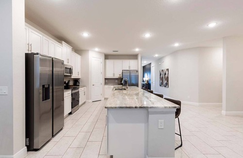 West Kissimmee Villa | Escape & Unwind at Paradise Retreat, Orlando Villa 1000