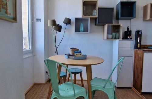 Luc-sur-Mer Apartment | Escape with Sea View Ideal Location