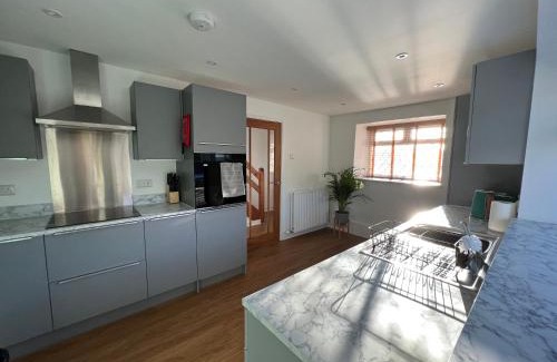 Llanrhystud House | Escapism Wales Garthowen