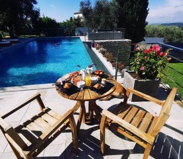 Saint-Roman Bed & Breakfast | Escondida
