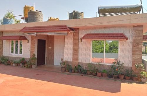 Stuart Hill House | Eshwar Krupa stay