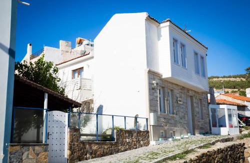 Bozcaada Hotel | Esinti Hotel