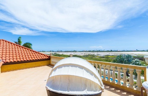Esmeralda House | Esmeralda 54