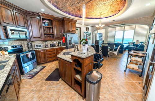 Puerto Penasco Condo | Esmeralda Beach Resort 3 Bedrooms Condo B 902