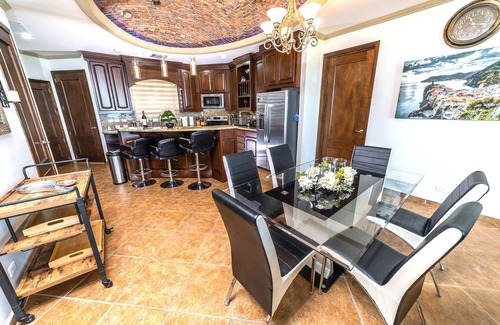 Puerto Penasco Condo | Esmeralda Beach Resort 3 Bedrooms Condo B 902