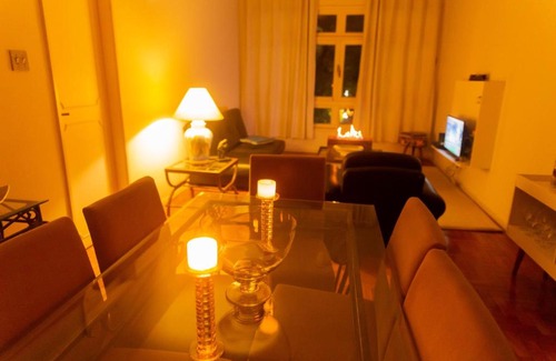 Historic Center Apartment | Espaço Contemporâneo, Localizado no centro histórico de Petrópolis.