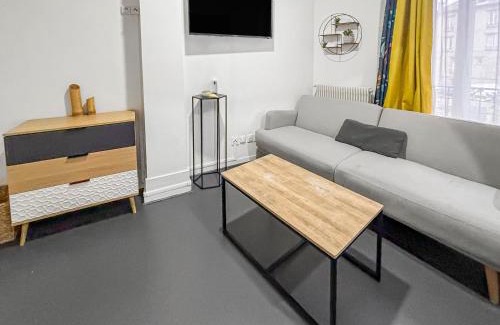 La Courneuve Apartment | Espace familial proche de Paris