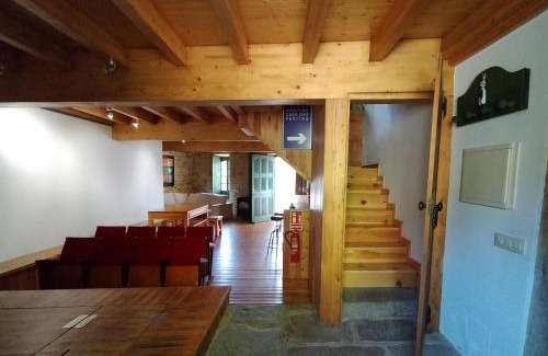 Sardinero House | Espaciosa casa de aldea, arte y descanso