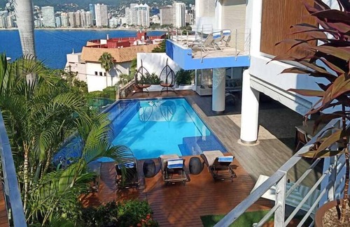 Playa Guitarron House | Espectacular casa en Brisas Guitarron con la mejor vista a la Bahia