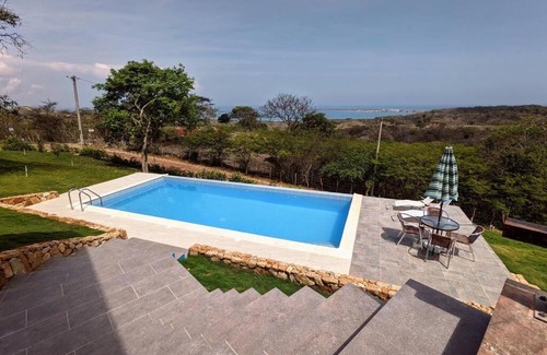 Tubara House | ¡Espectacular casa en Urbanización El Santuario!
