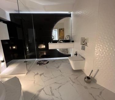 Cabopino Apartment | ESPECTACULAR Hogar en la playa MARBELLA