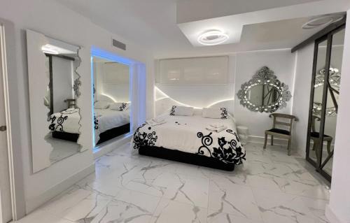 Cabopino Apartment | ESPECTACULAR Hogar en la playa MARBELLA