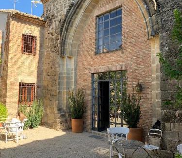 Old Town Baeza House | Espectacular iglesia románica
