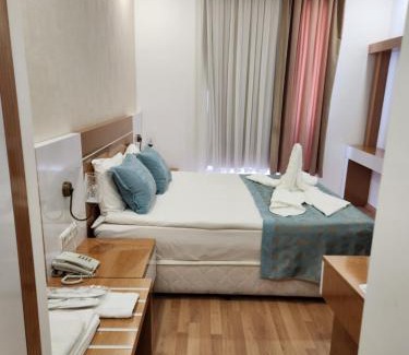 Lara Hotel | Esperanza Hotel