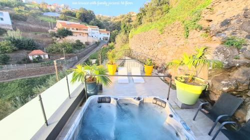 Estreito da Calheta Villa | Espirito do Mar - Premium Villa with Jacuzzi
