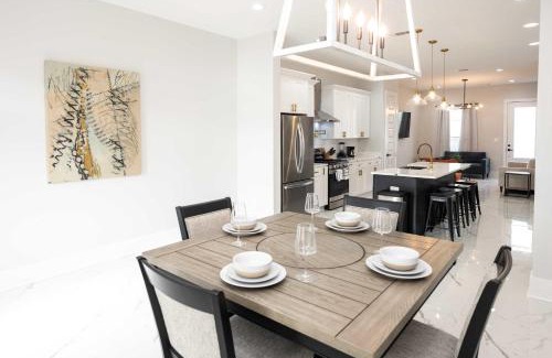 Seventh Ward Apartment | Esplanade Magic 3