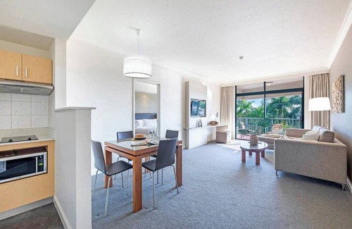 Darwin City Centre Apartment | Esplanade Oasis across Two Contemporary Apartments