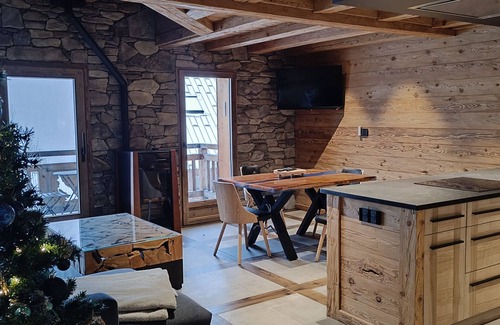 La Grave Ski Chalet | Esprit de la Meije - luxury Chalet overlooking the Meije ❤️