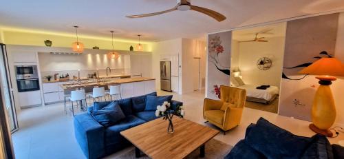 Sete Apartment | ESPRIT LOFT, Appartement d'Exception, 3 chambres, Jardin au Centre Ville, Climatisation