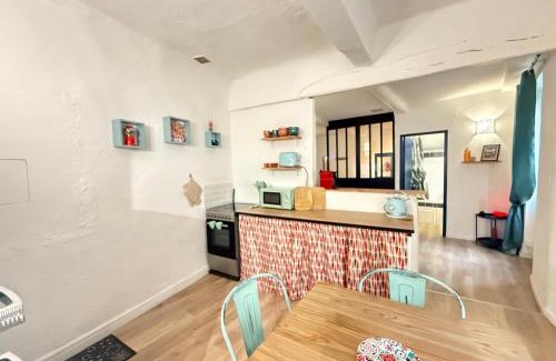 Tourrettes Apartment | Esprit Rétro