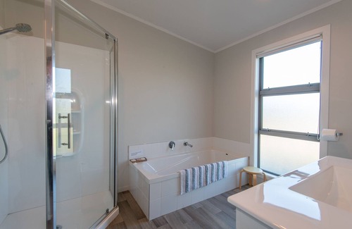 Ohaupo House | Essene Country Lodge, Cambridge, Waikato, New Zealand