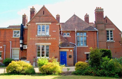 Willingham Apartment | Essential, king bed,en-suite bath & kitchenette