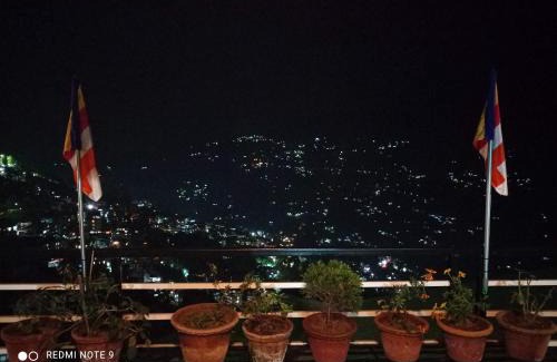 Gangtok Bed & Breakfast | Esses House A Luxury Homestay and service apartment