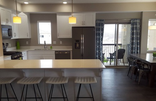 St. George Condo | Estancia Resort! New beauty in St George with heated pool and pickleball