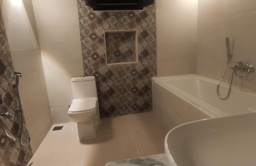 Kalapettai Bed & Breakfast | ♛ Estancia Tranquila: 1 BR/1 WR+Bath Tub ♛