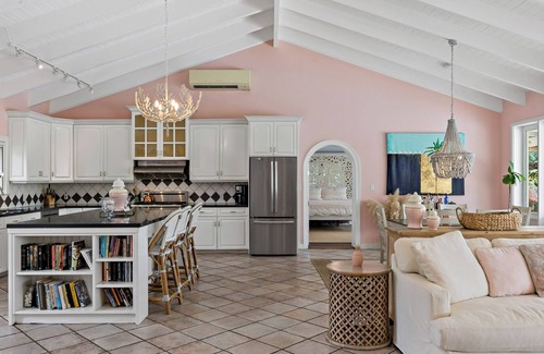 Testman Villa | Estate Shoys St. Croix. Quick walk to the best beach! Luxury house with pool