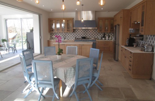 Bergerac House | Estate with tennis and swimming pool in a 6 hectare park