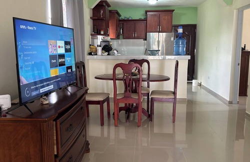 Los Cajuiles Apartment | Este alojamiento es hermoso, como, rodeado de montañas, hermosos árboles