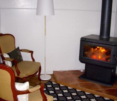 Armidale City Centre Hotel | Estelle Kramer Motel